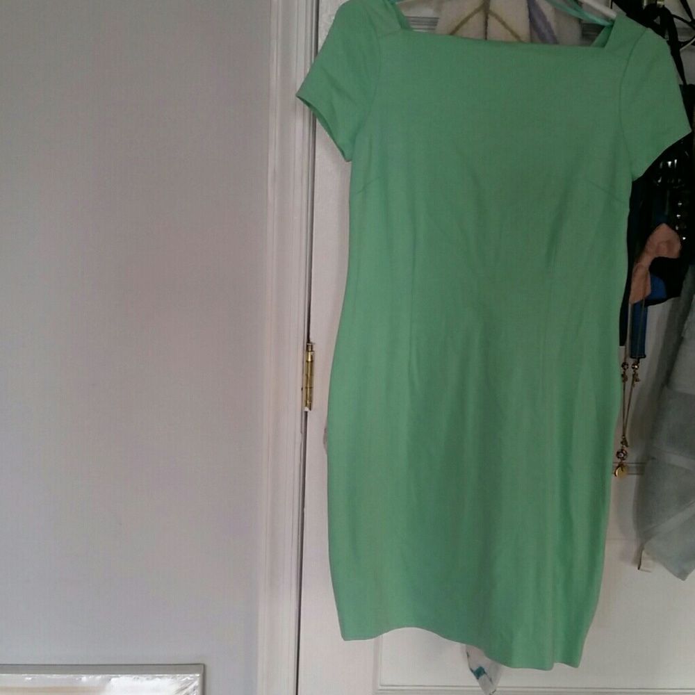 Gorgeous mint green banana republic dress
